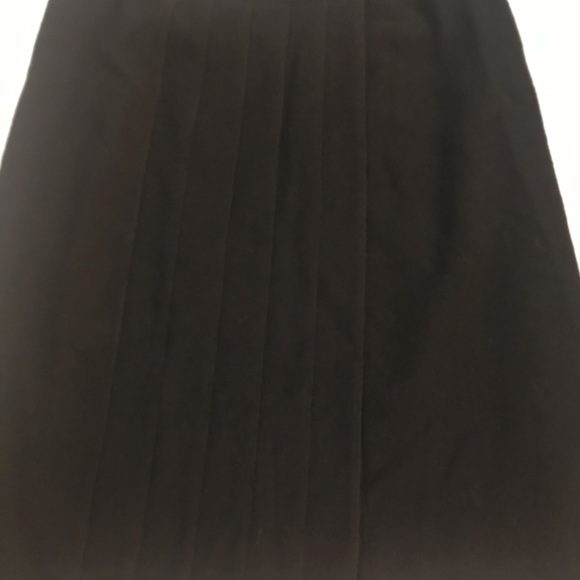 CHANEL Classic Pleated Skirt. - Picture 7 of 10